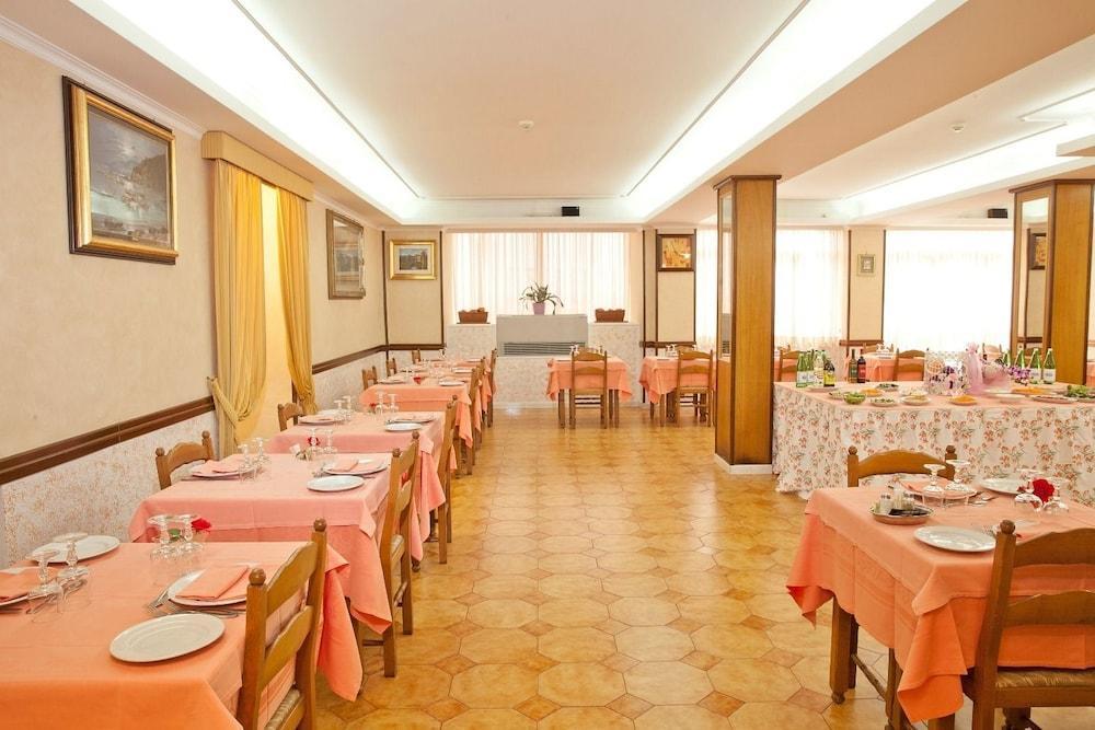 Hotel Ludovici Fiuggi Exterior foto